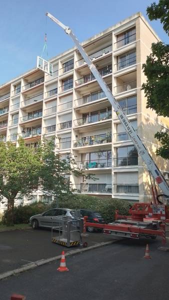 Installation d'une porte vitrée coulissante dans un appartement en hauteur à Sainte Adresse