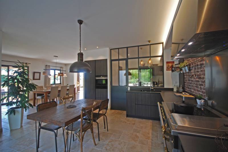 Création sur-mesure de verrière en verre poli ou verre fumé proche de Le Havre 76